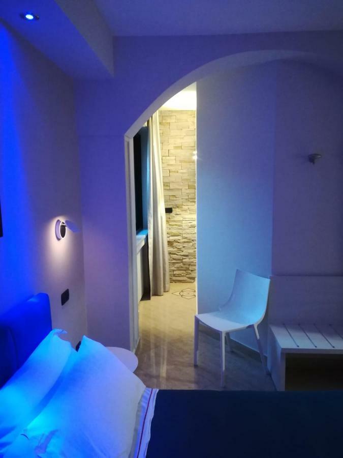 Sonevi Rooms Неаполь Экстерьер фото